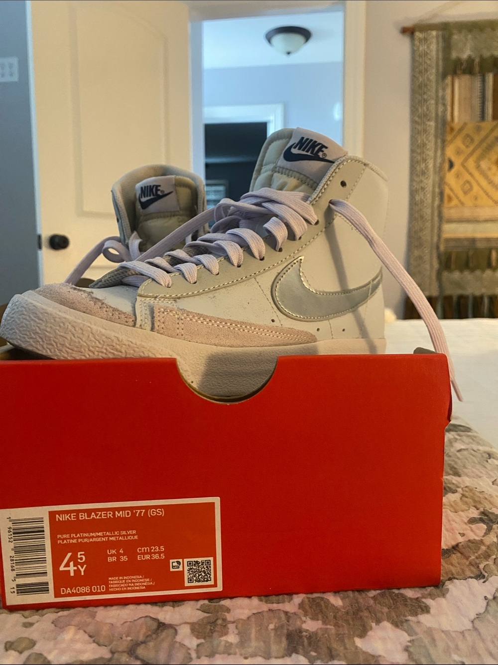 Nike Blazer Mid '77 GS in Light Gray and Pale Pink